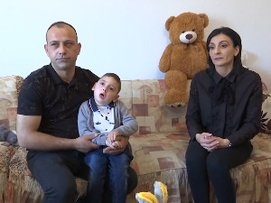 Максим чека помоћ добрих људи за лечење