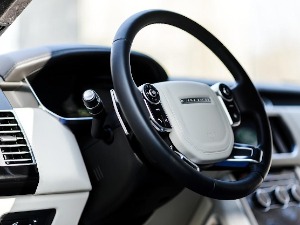 Британија, хоће ли успети намера власти да возаче спрече да прекораче брзину