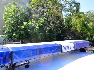 Суботица, приведен због сумње да је разбио стакла на капији Панон телевизије