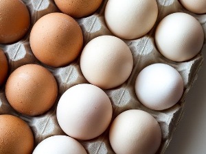 Јаја јефтинија у продавницама него на пијацама