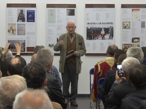 Биографија и стихови матије Бећковића у зрењанинском музеју