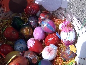 Лесковачки малишани у музеју уче о ускршњим обичајима