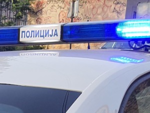 Несрећа код Титела - комби слетео с пута и преврнуо се,  осморо повређених