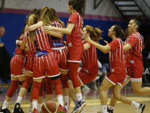 Звезда познаје уметност