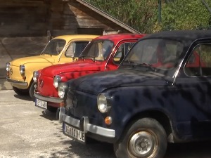 Носталгично путовање „фићом“ друмовима и сећањима