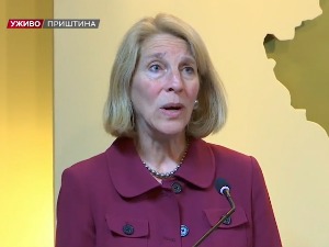 Карен Донфрид у Приштини: Рат у Украјини илустрација колико је важно да се наставе сви процеси