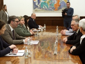 Вучић се састао са руководством "Стелантиса"