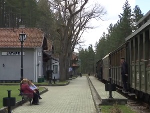 Иако живимо у времену брзине, за воз Ћиру и даље се тражи карта више 