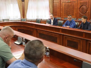 Брнабићева са произвођачима млека из Мачве о мерама које могу помоћи стабилизацији тржишта млека