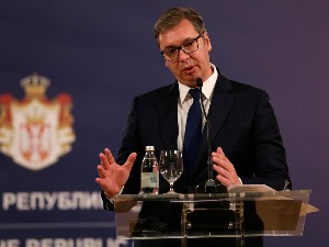 Вучић са председником Ирана: Договорено снабдевање азотним ђубривом