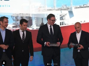 Мицотакис: Изградња ЛНГ терминала у Грчкој нова енергетска капија; Вучић: Ово је важно за цео Балкан