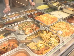 Све више купујемо кувана јела – хоће ли домаћи специјалитети победити киоске брзе хране