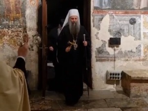 Патријарх Порфирије стигао у Пећку патријаршију: Опет смо дошли кући
