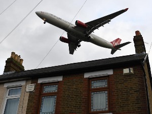 Пилот није завршио обуку, а сео да вози пун авион путника од Лондона до Њујорка