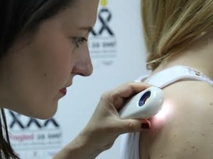 Меланом - од дијагнозе до лека