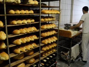 Хлеб "сава" поскупљује за три динара