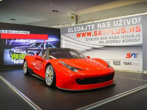 САТ: Возили смо сајамске премијере