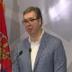 Vučić u Emiratima odaje poštu preminulom predsedniku