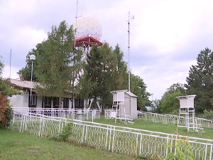 Метеоаларм на време упаљен, стрелци на положајима у одбрани усева