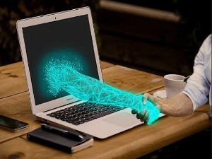 Злостављач је увек у џепу, сваког тренутка децу вреба 750.000 сајбер предатора