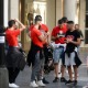 Навијачи Олимпијакоса и Ефеса у центру Београда