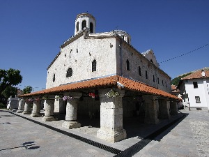 Епархија рашко-призренска тражи ефикасну владавину права за СПЦ и њен верни народ на КиМ