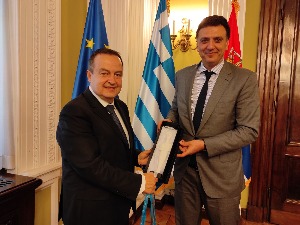 Кикилијас са Дачићем: Очекујемо 900.000 српских туриста у Грчкој