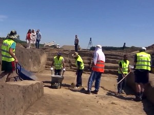 Старчевачка култура наставља да импресионира, пре 8.000 година припитомили пчеле