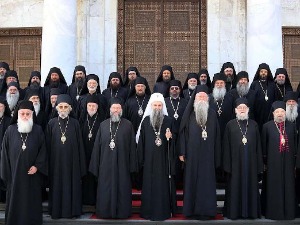 Нови чланови Синода митрополит Јоаникије и епископ бачки Иринеј