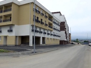 Више од шест хиљада избегличких породица добило станове, велики број њих дом пронашао у Лозници