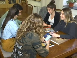 Скоро 99 одсто младих се информише преко портала и друштвених мрежа