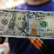 Rat valuta: Kraj dominacije dolara, jačanje rublje i koliko nas to košta u dinarima