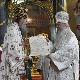 Патријарх Порфирије уручио томос архиепископу македонско-охридском Стефану