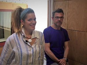 Широм затворених очију: И ја сам водитељ на Двестадвојци!