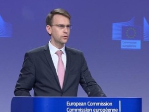 Стано: ЕУ од Србије очекује да не јача везе са Русијом