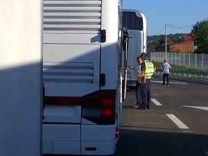 Карту имаш, али место у аутобусу не – стајање у међуградском превозу незаконито, али није ретко