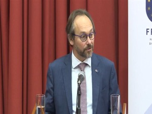 Жиофре: Очекујемо од Србије да поштује вредности и принципе ЕУ