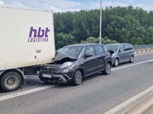 Удес на мосту на Сави код Шапца, три особе повређене