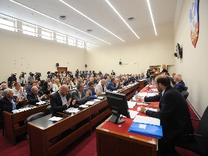 Никодијевић поново на челу Скупштине Београда, кандидат СНС-а за градоначелника познат за 48 сати