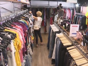 У "second hand" радњама купују професори, адвокати - предрасуда да су купци сиромашни давно је превазиђена 