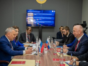 Поповић и Борисов о привредној сарадњи Србије и Русије