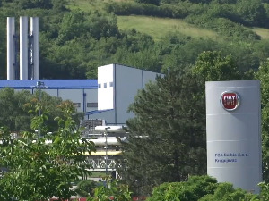 Радници "Фијата" сутра протестују, Влада позива на стрпљење