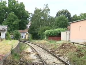 Воз ударио девојку, примљена у Клинички центар у Нишу са тешким повредама