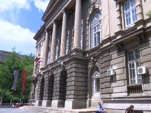 Будући бруцоши у ниском старту, од данас подношење докумената за пријемни