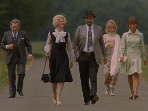 Дискретни шарм бужоазије: Луис Буњуел, 2-5