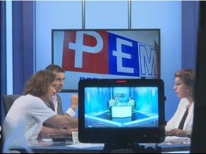 Петиције, националне фреквенције и Лепи Мића у гаћама: Ријалитијем против ријалитија Петиције, националне фреквенције и Лепи Мића у гаћама: Ријалитијем против ријалитија