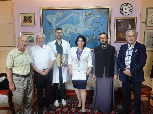 Златна Теслина медаља за директорку, лекаре и медицинско особље