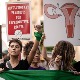 Протести широм САД због одлуке о укидању уставног права на абортус, клинике отказују термине