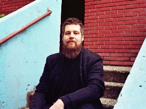 Широм затворених очију: Ди-џеј Кристијан Молнар