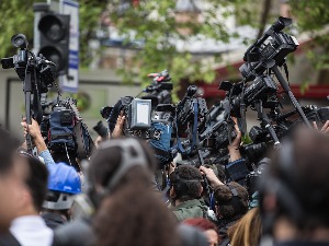 Радна група за безбедност новинара осудила претње Верану Матићу